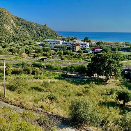 Lo Scoglio * Ascea