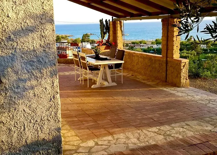 Lo Scoglio Ferienhaus *